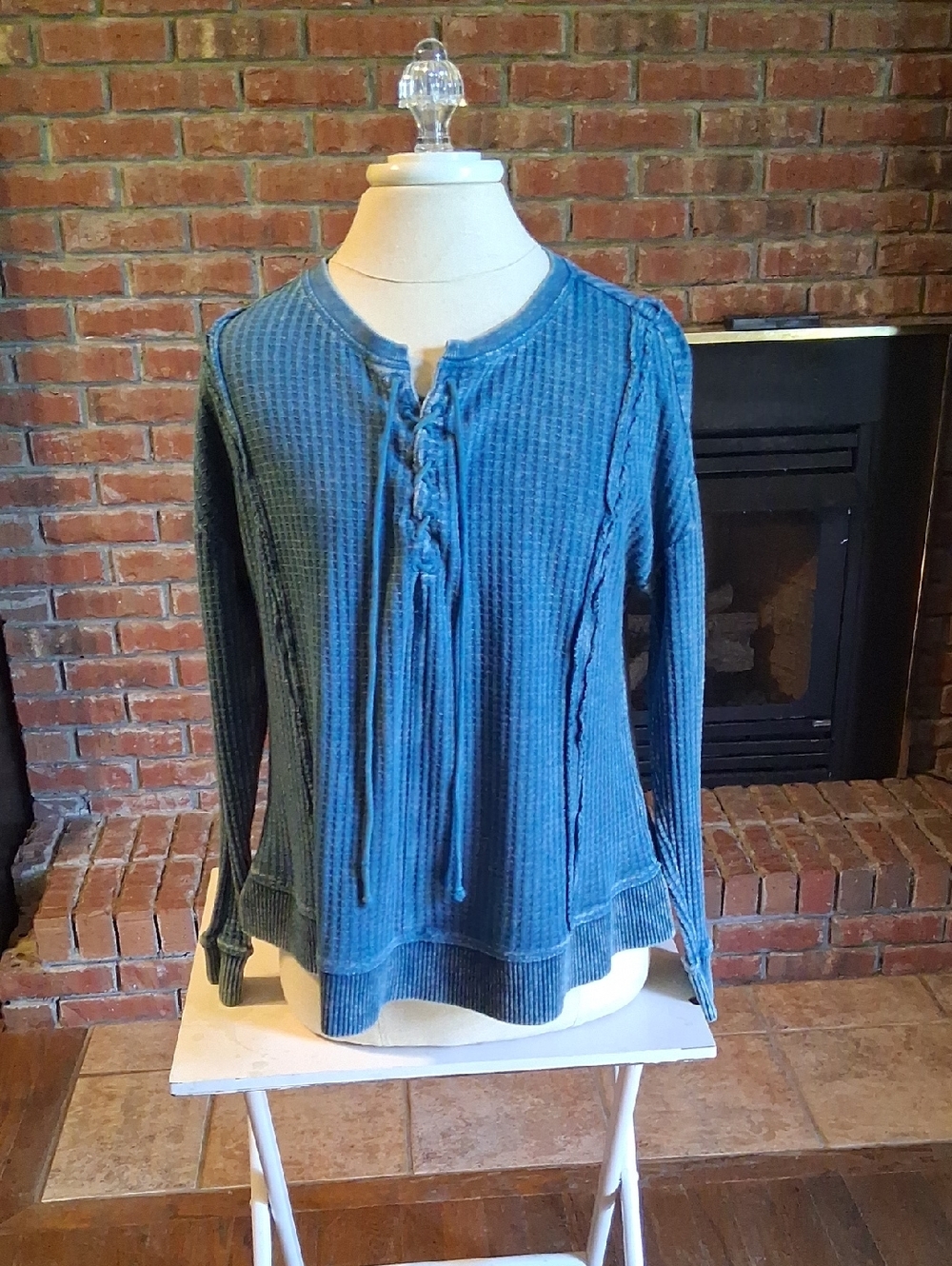 FRYE AND CO. Blue Waffle Knit Lace-Up Sweatshirt